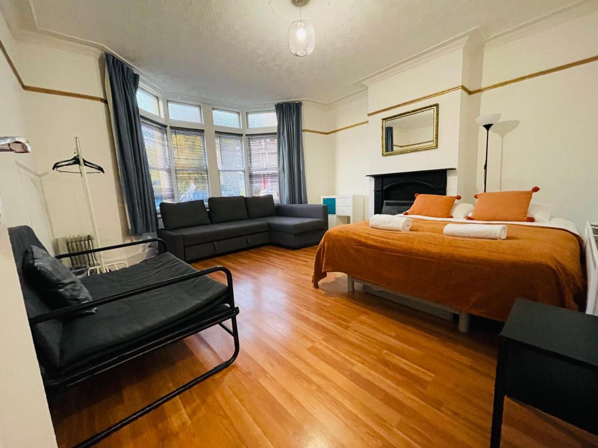 Fishponds Lodge Bristol Extérieur photo